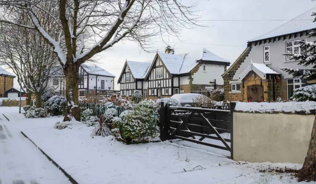 houses in winter